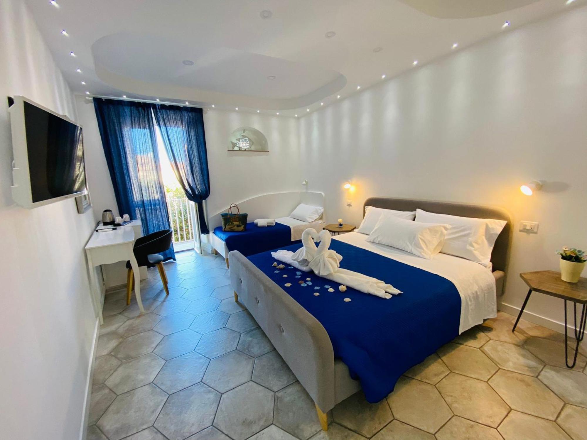 Hotel Fior Dei Carmeliti Centre Tropea Exterior foto